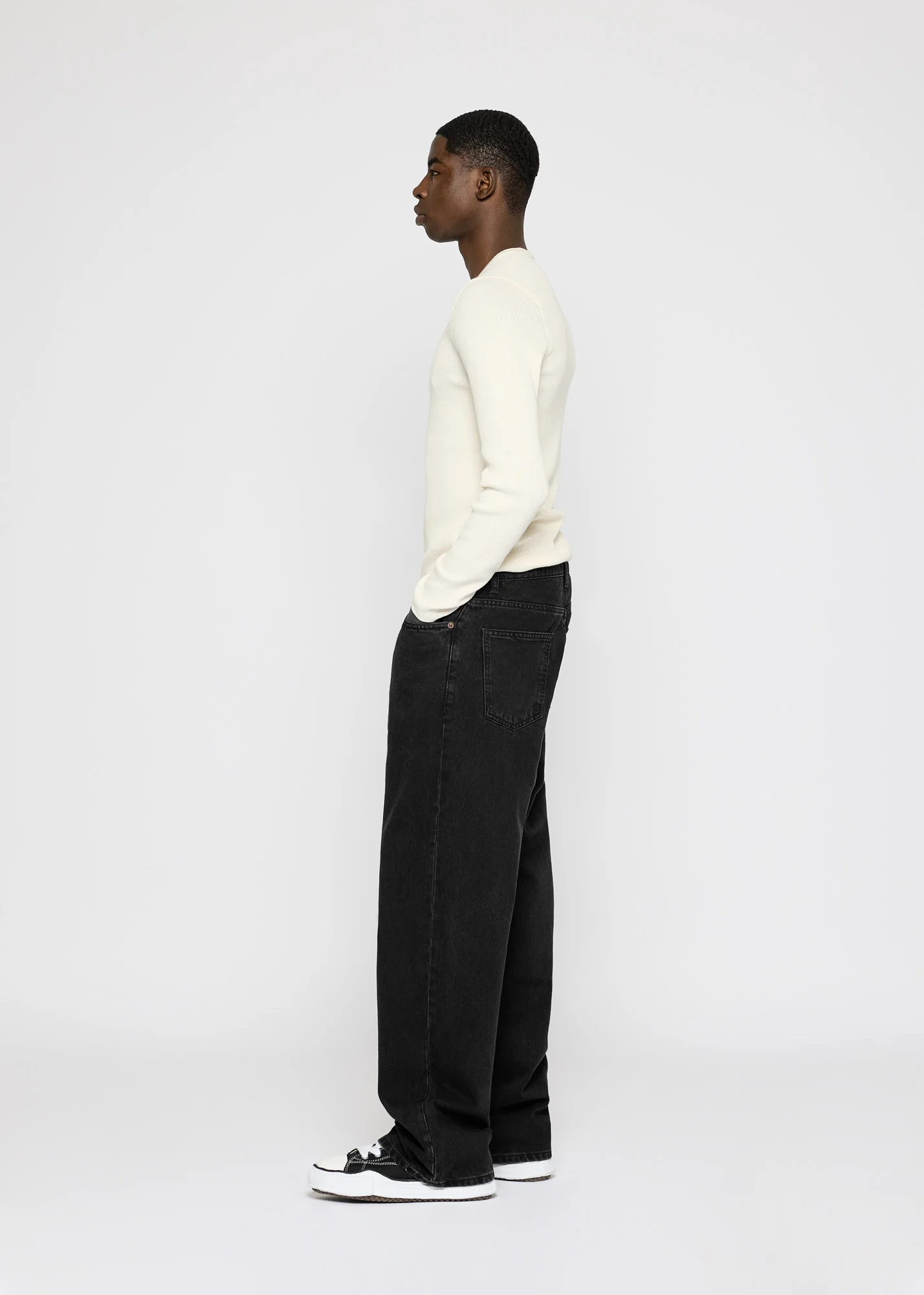 Vince Baggy Jeans - Image 5