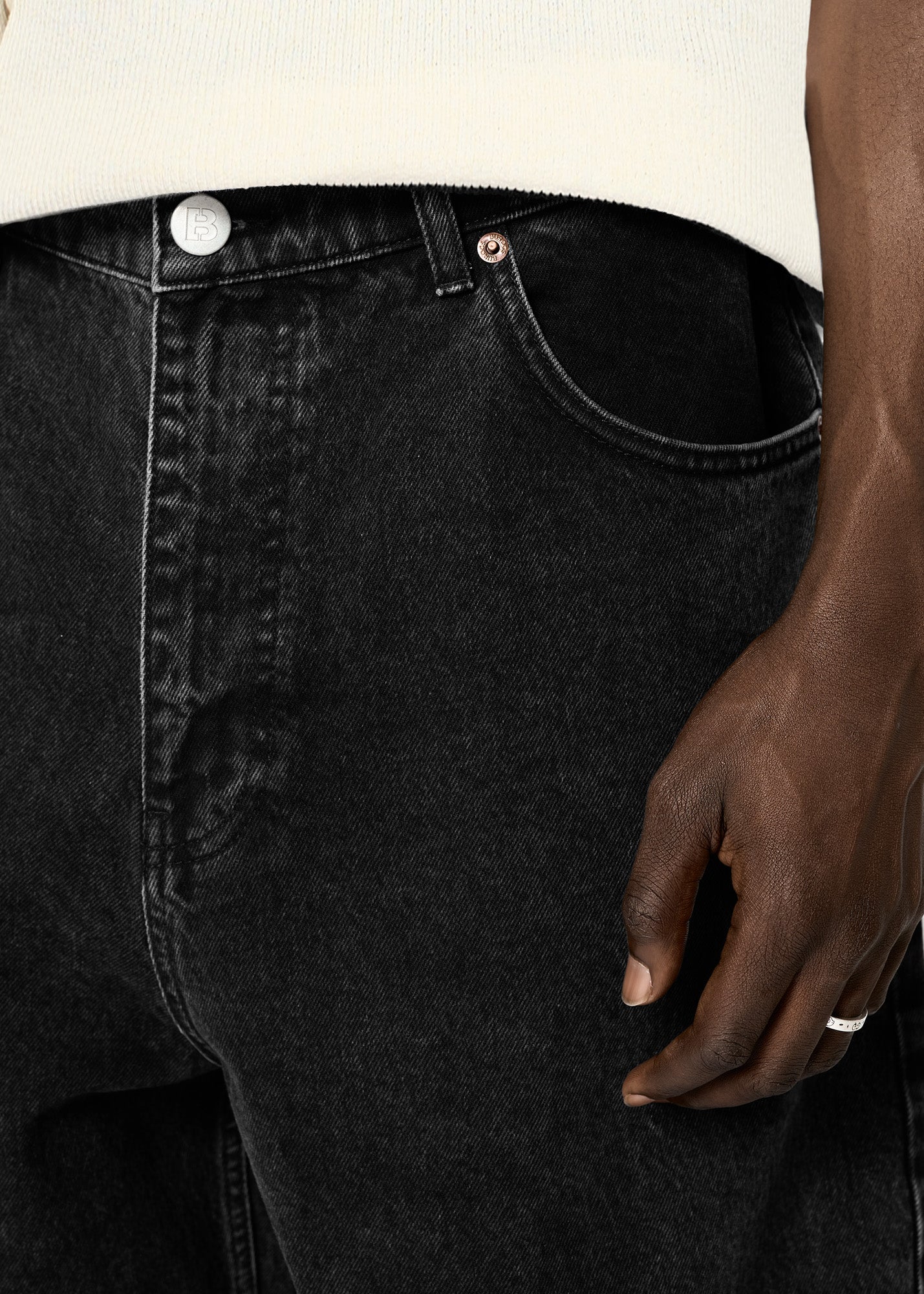 Vince Baggy Jeans - Image 8