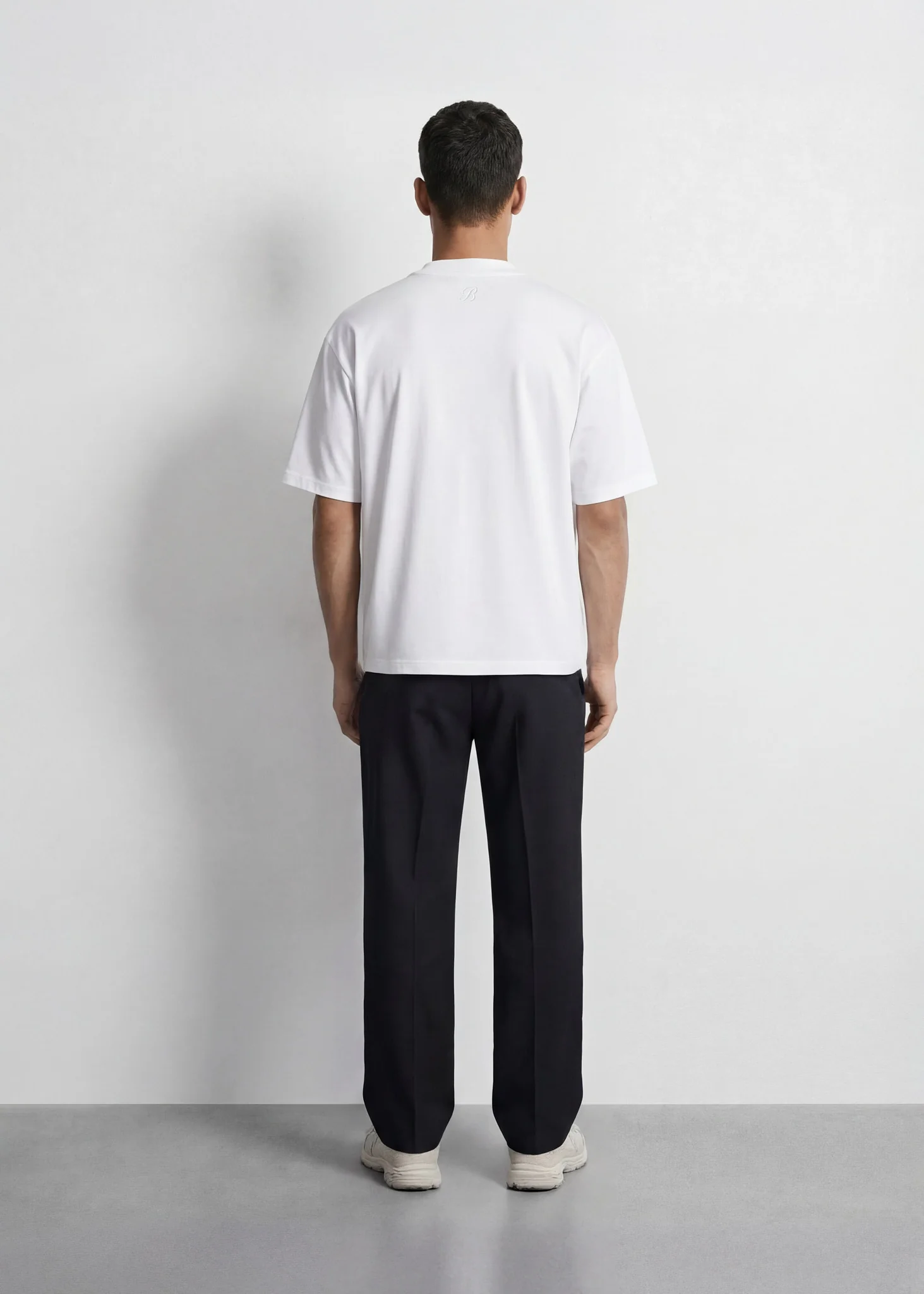 Oversized Basic T-Shirt - Image 4
