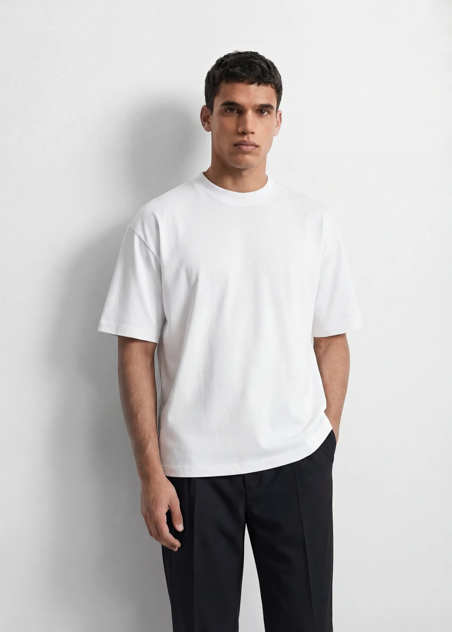 Oversized Basic T-Shirt - Image 5