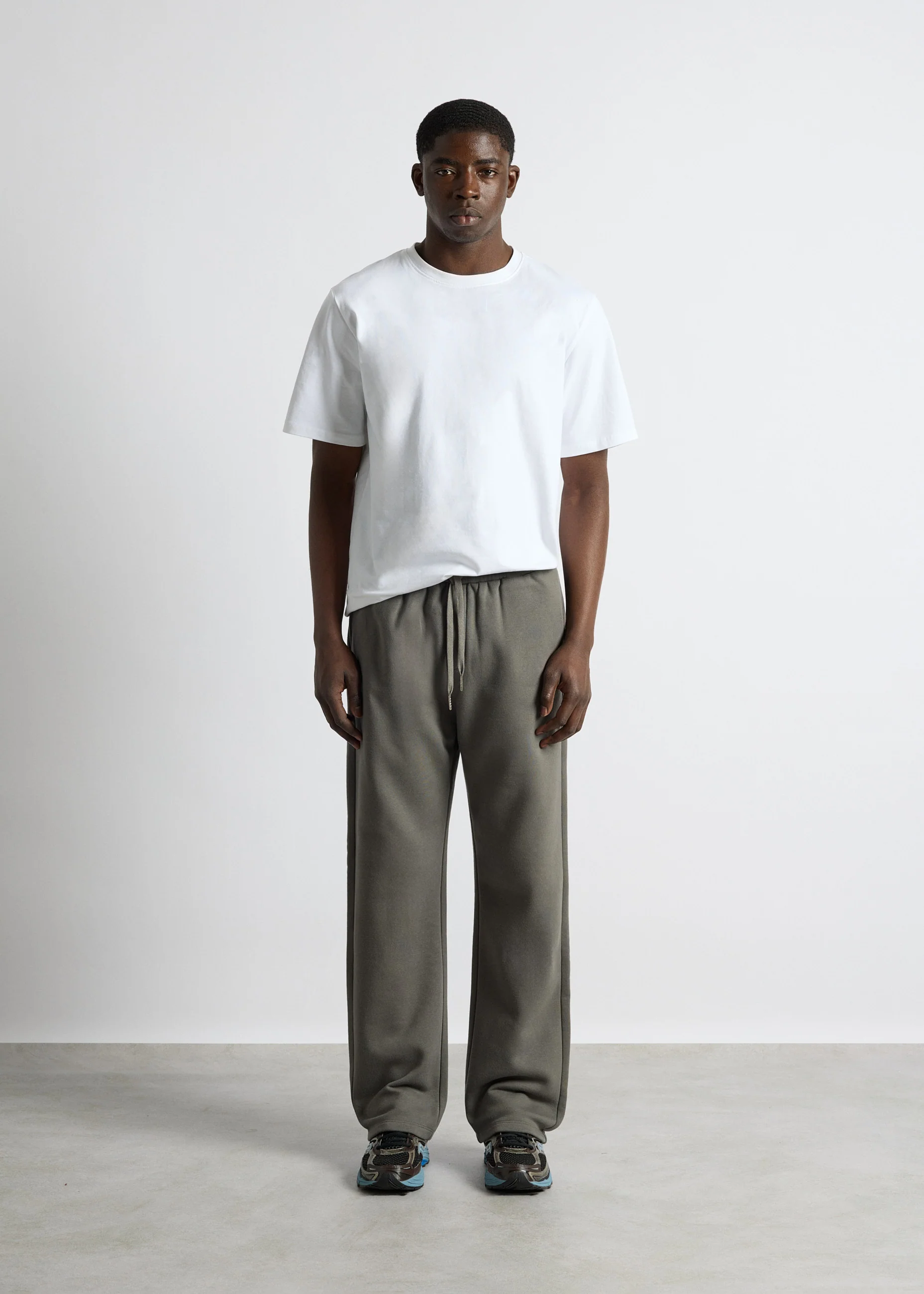 Basic Sweatpants - Image 5
