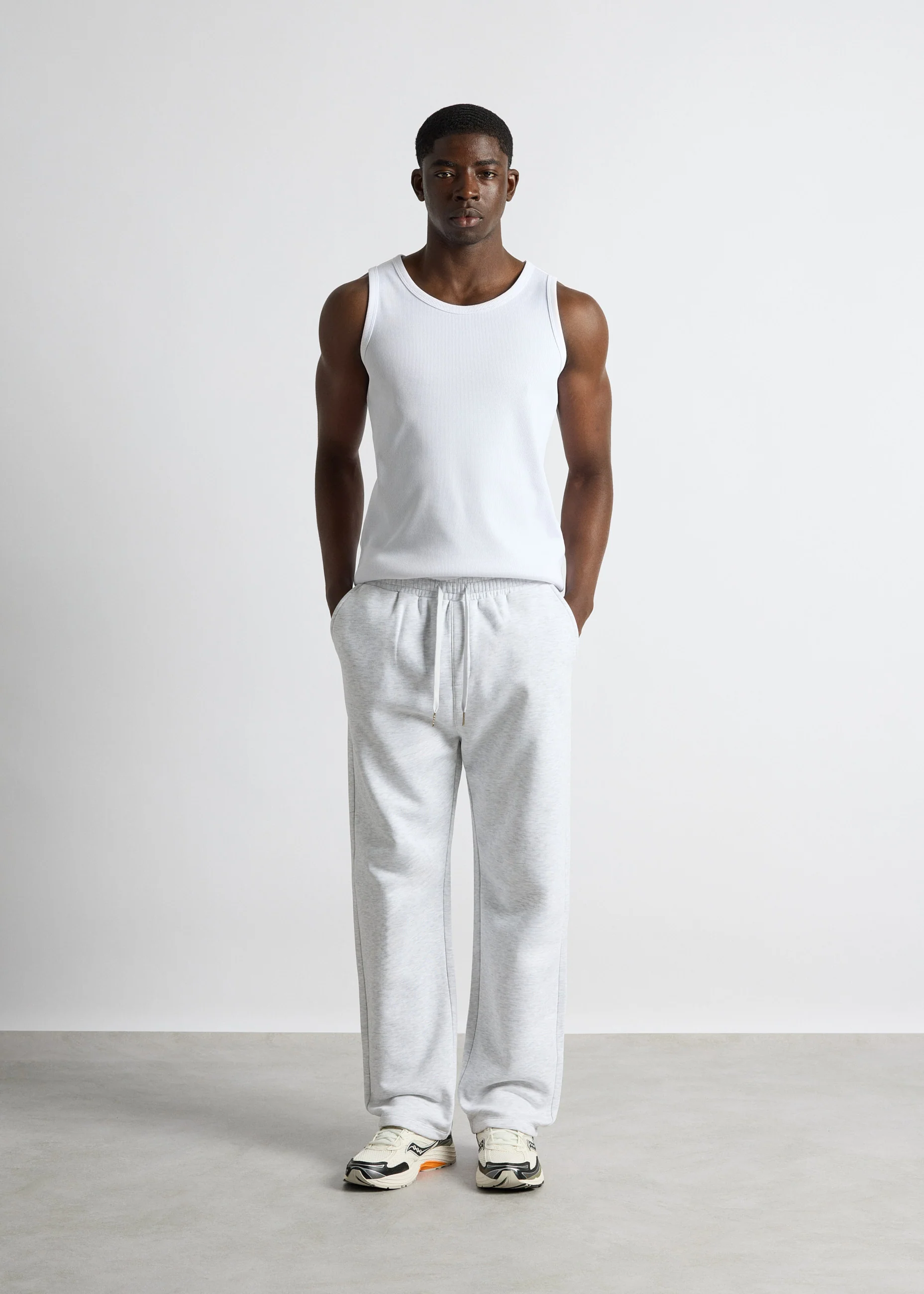 Basic Sweatpants - Image 5