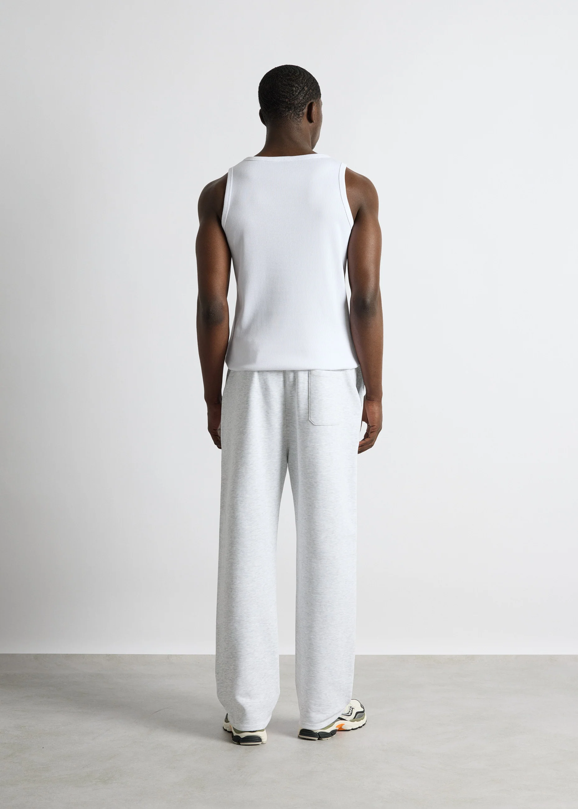 Basic Sweatpants - Image 6