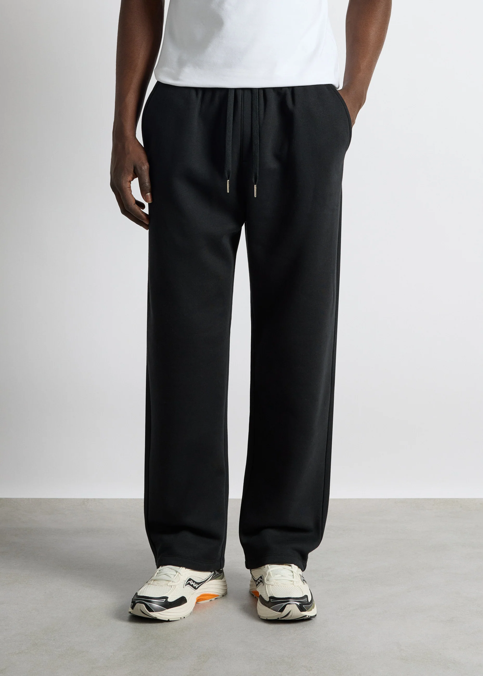 Basic Sweatpants - Image 4