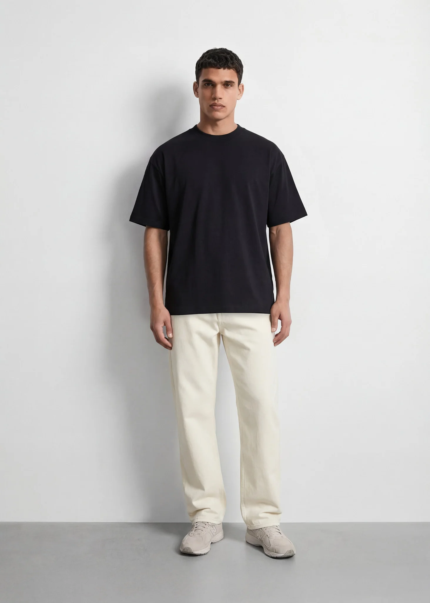 Oversized Basic T-Shirt - Image 5