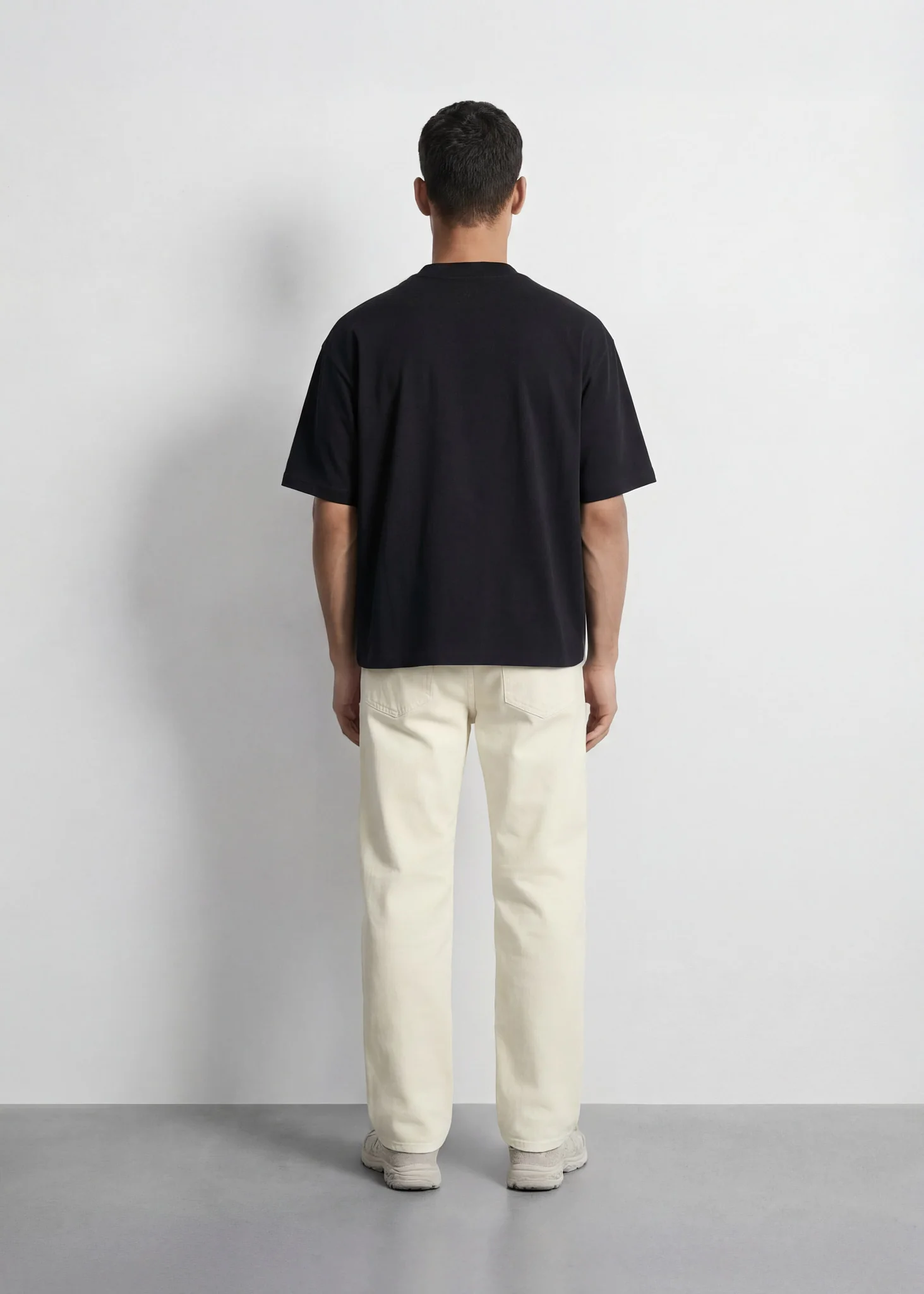 Oversized Basic T-Shirt - Image 6