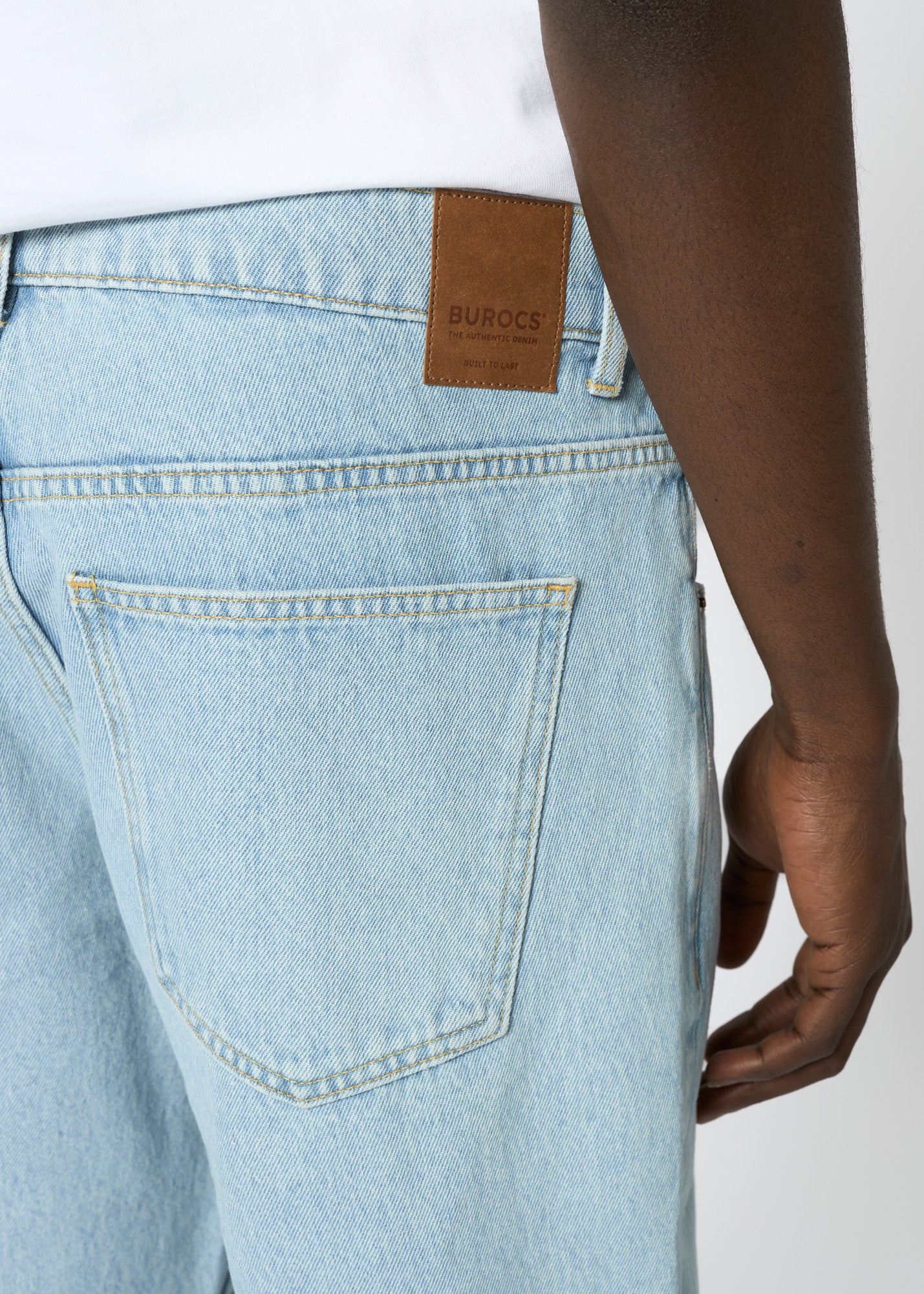 Matteo Tapered Jeans - Image 9