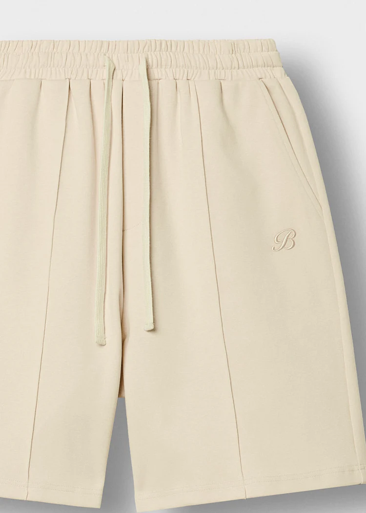 Sweatshorts with Seam - Image 3