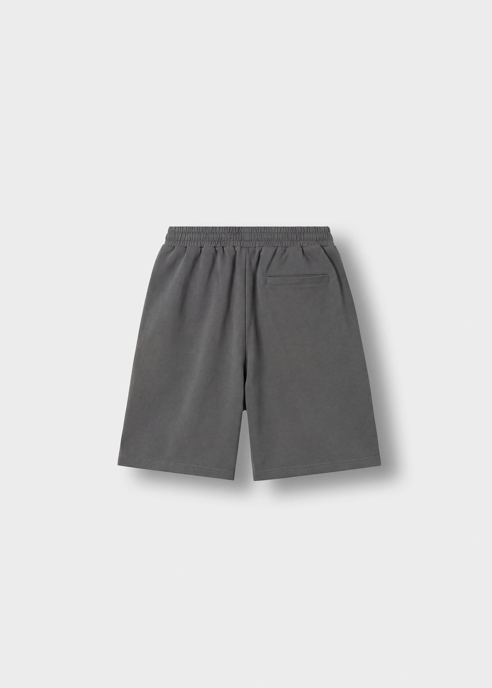 Sweatshorts with Seam - Image 2