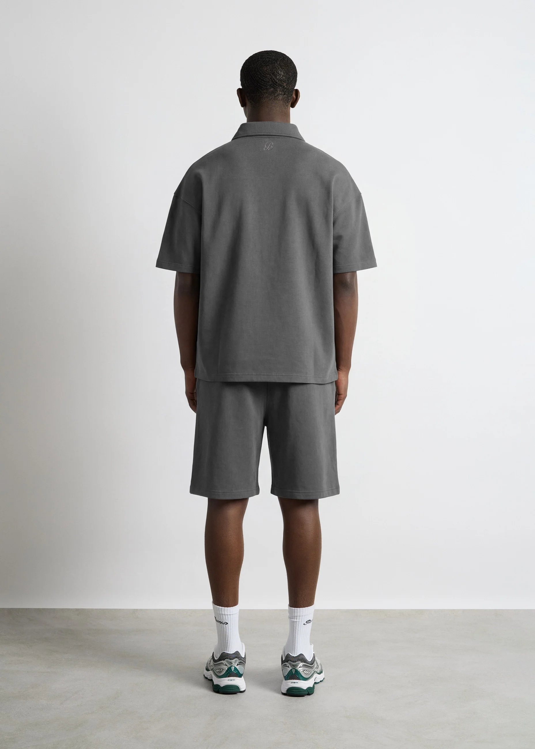 Sweatshorts with Seam - Image 6