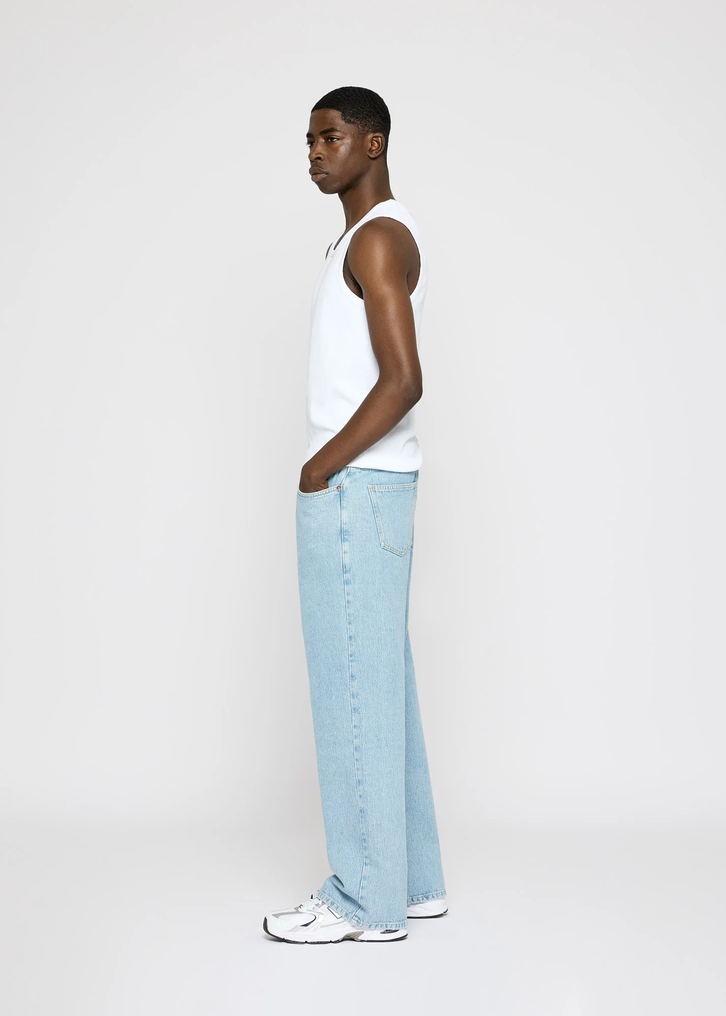 Vince Baggy Jeans - Image 5