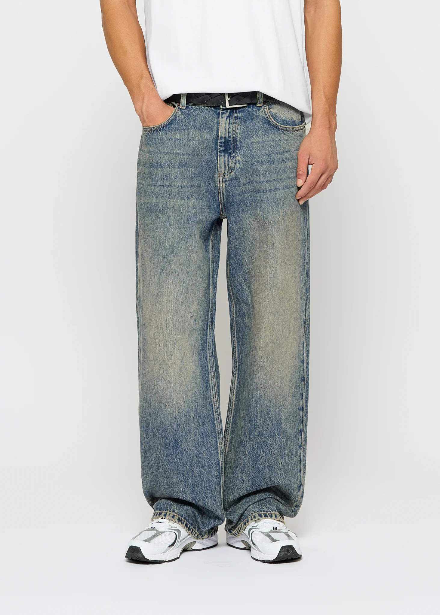 Vince Baggy Jeans - Image 4