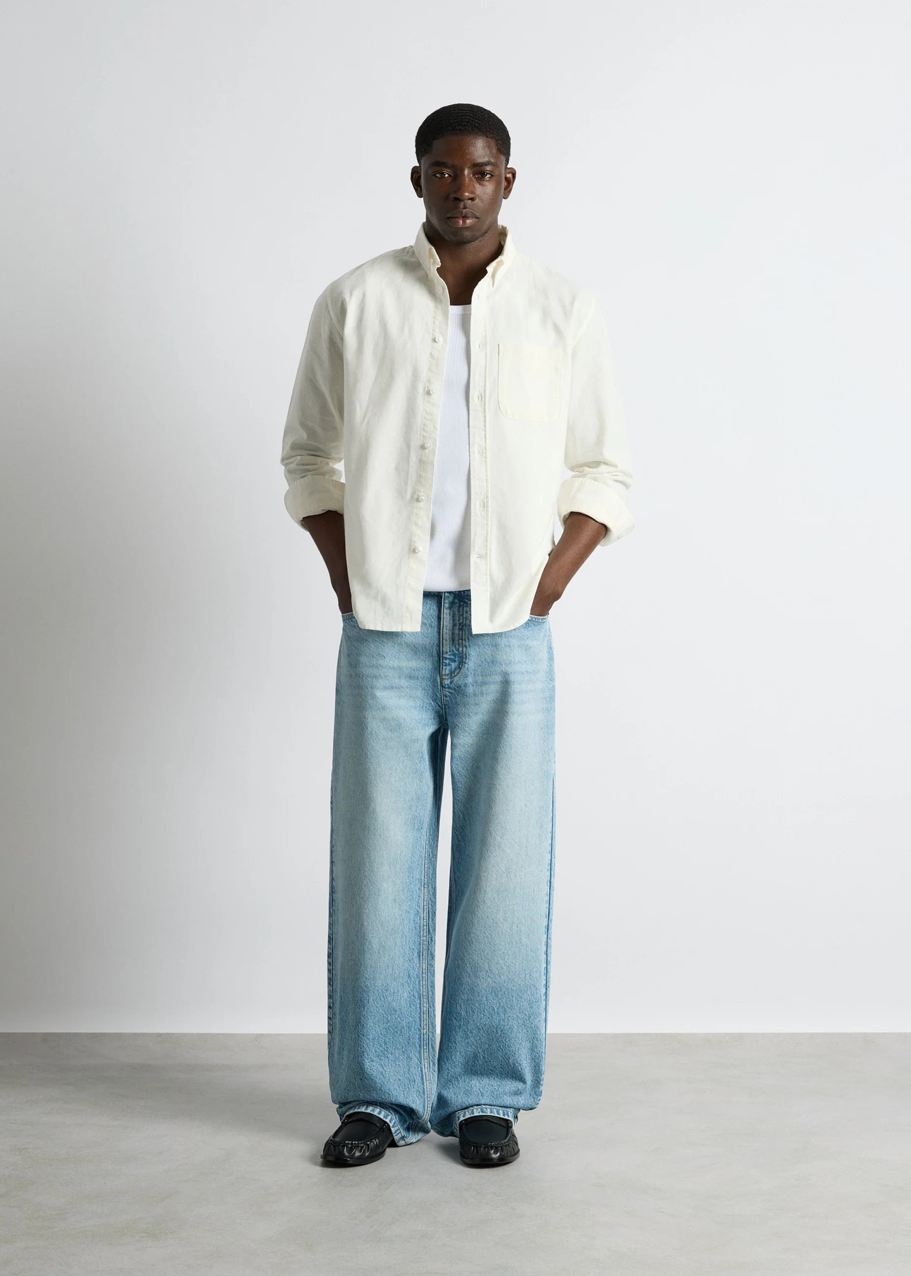 Vince Baggy Jeans - Image 4