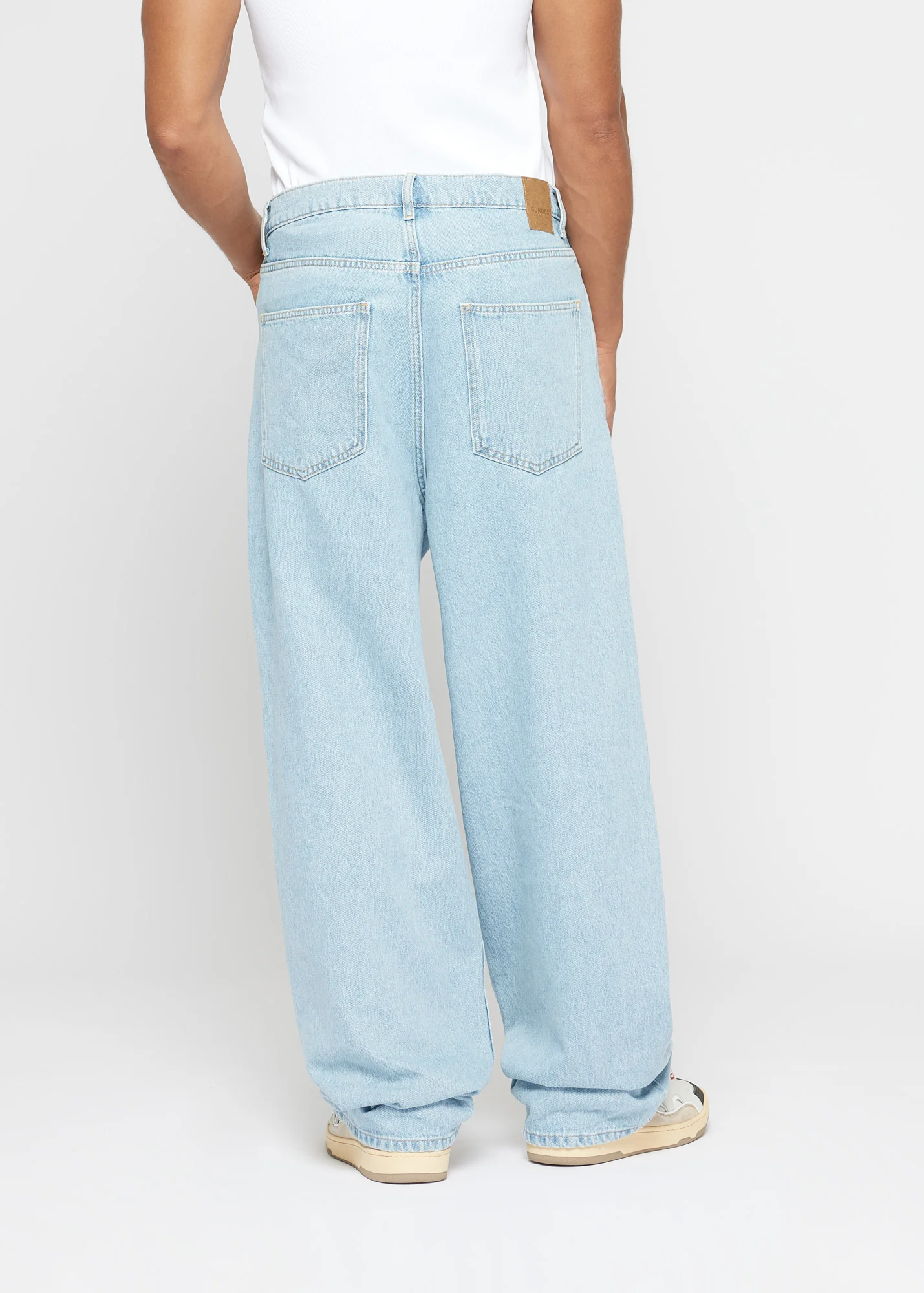 Michael Wide Jeans - Image 7