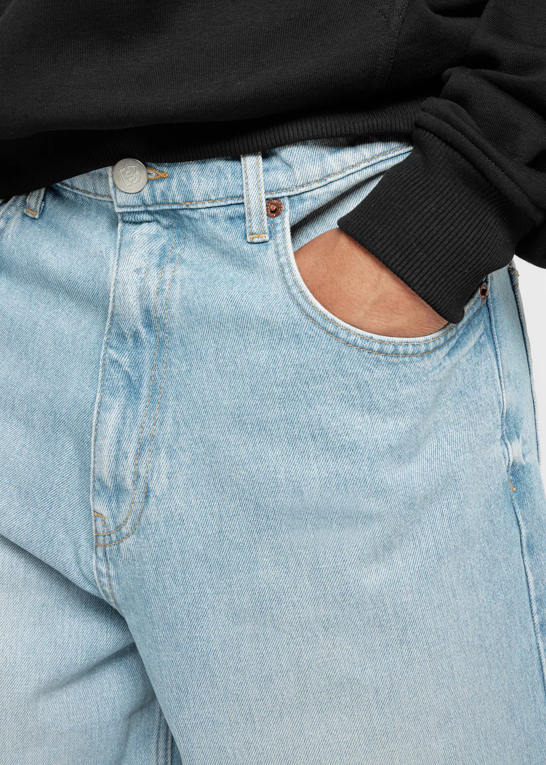 Michael Wide Jeans - Image 9